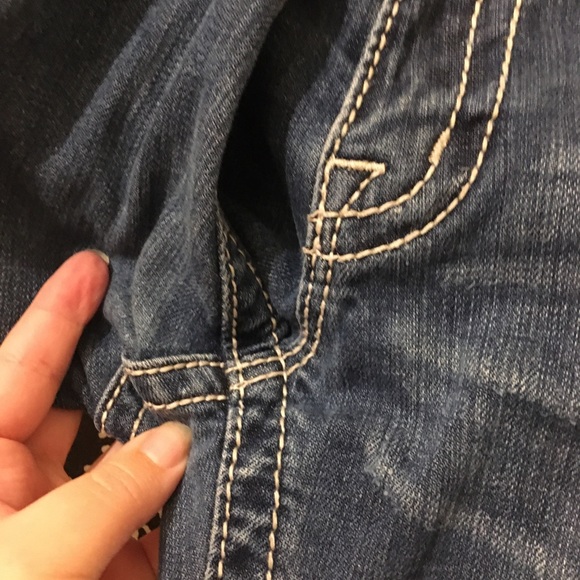 Miss Me Distressed Embellished Flap Back Pockets Cropped Ankle Jeans - Picture 12 of 12